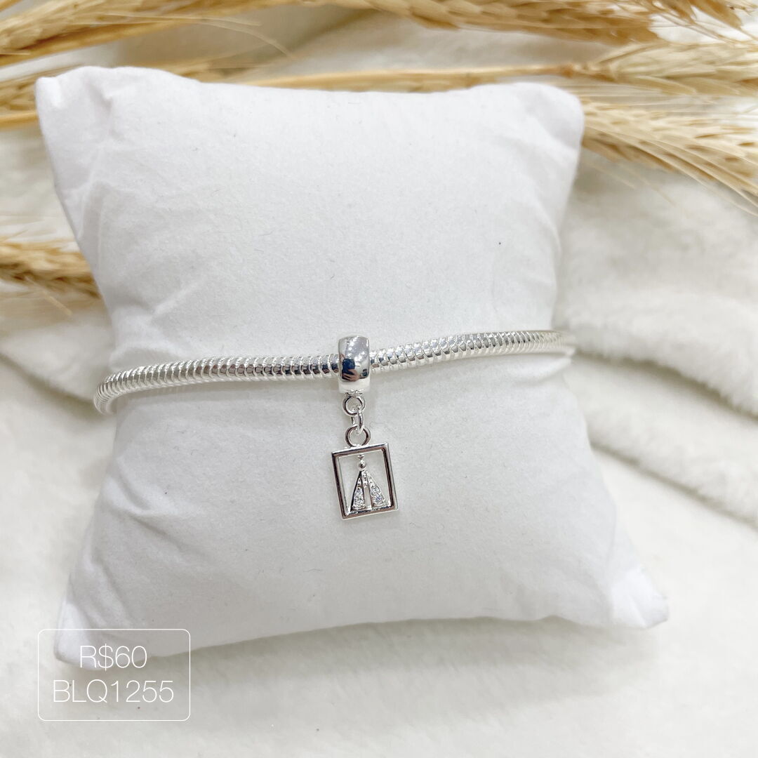 Berloque Nossa Senhora Pendurado Cravejado Cristal Prateado